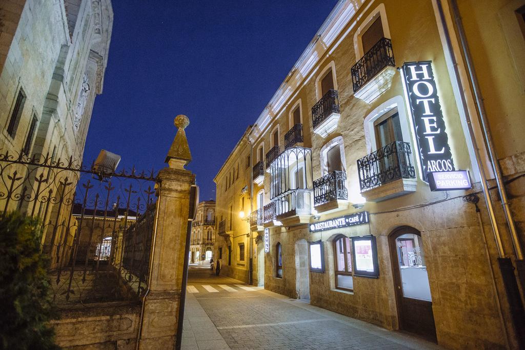 Hotel Arcos Catedral Ciudad-Rodrigo Buitenkant foto