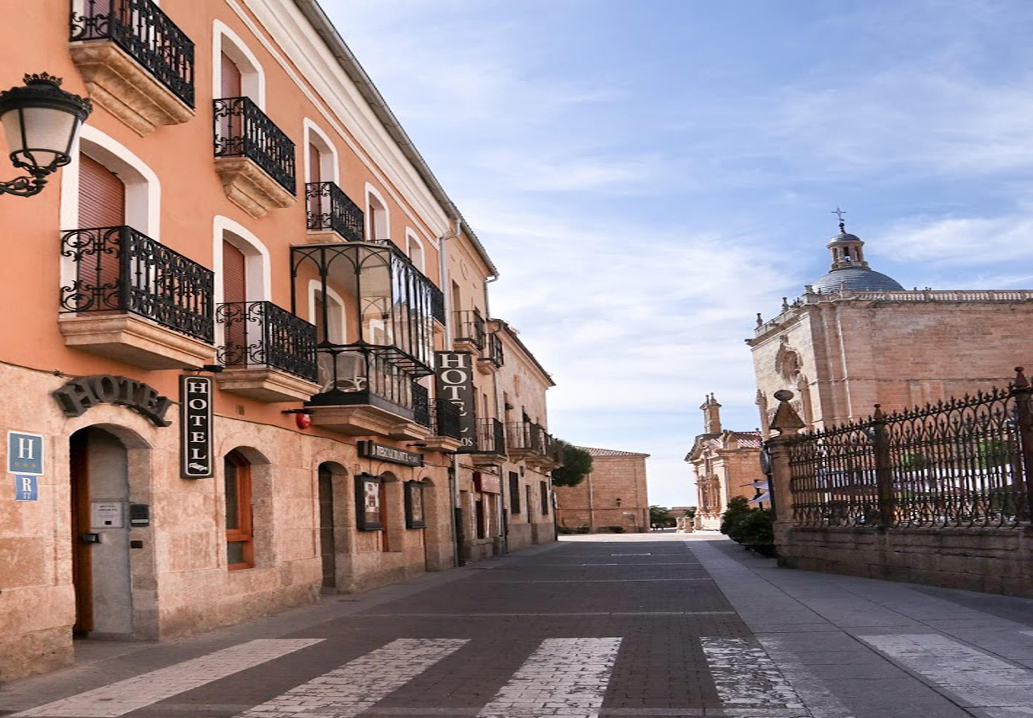 Hotel Arcos Catedral Ciudad-Rodrigo Buitenkant foto